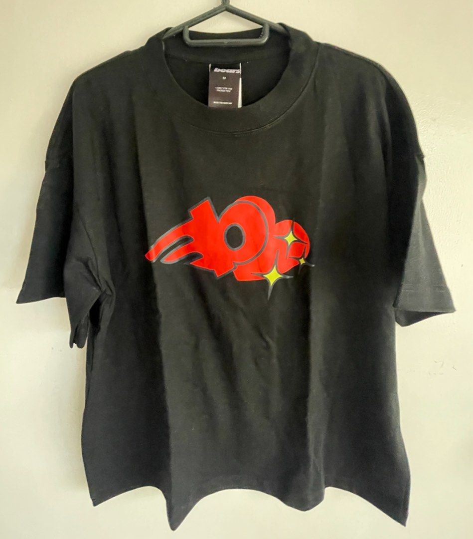 Bearskin Shirt (Category: Tshirts & Polo Shirts ) located in Mandaluyong City. Submitted by thinkerbell3 (Listing ID 1367937910, Image 1). Description: Never been used.