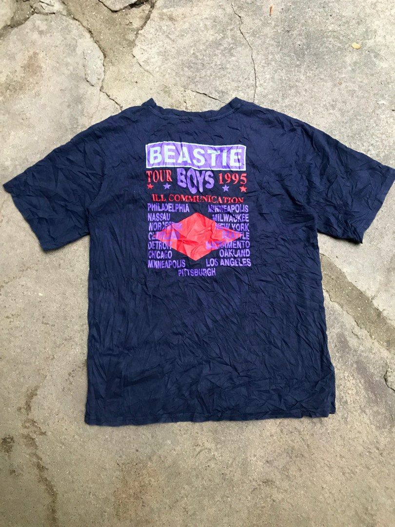 Beastie boys rap shirt (Category: Tshirts & Polo Shirts ) located in Victoria. Submitted by thrifted_garments (Listing ID 1368009295, Image 2). Description: Dimes: L27.5xW22.