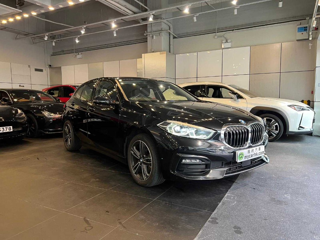 BMW 118IA SPORT Auto62864837828355111