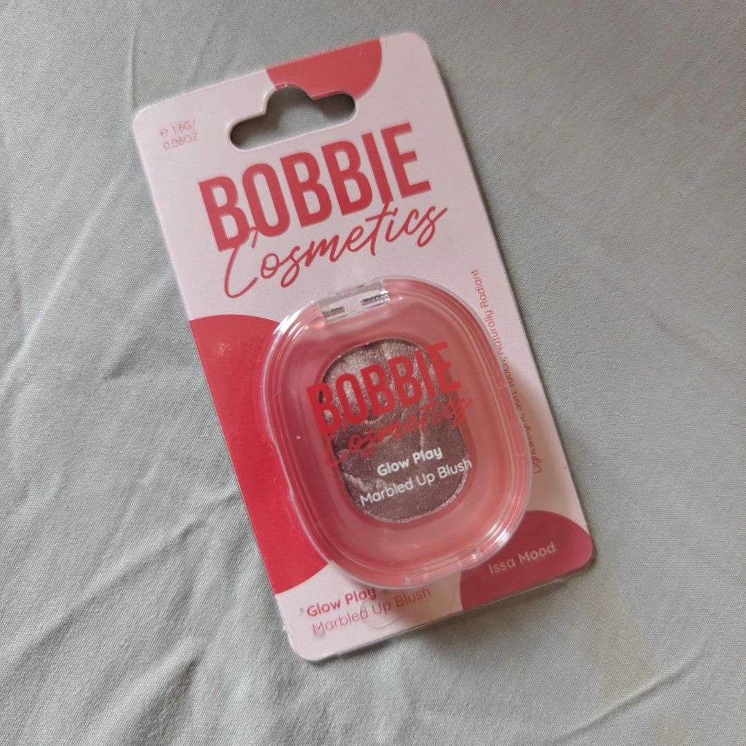 Bobbie Cosmetic BLUSH (Category: Makeup) located in Makati City. Submitted by declutterbrandnew (Listing ID 1367869965, Image 1). Description: selling for 249 BRANDNEW priced in stores for P357.