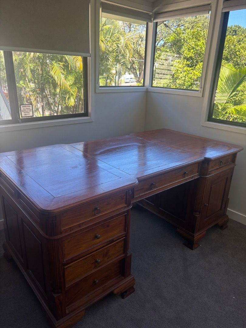 Desk and filing cabinet Repurposed antique wood (Category: Furniture) located in Melbourne. Submitted by rubyvharri81065 (Listing ID 1367866038, Image 3). Description: About 8 years old Their are scratch marks on the top of the desk All draws are functional Original purchase price was $1600 1.8 meters length 0.9 meters width 0.8 meters high.