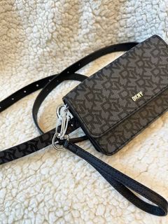 (Category: ) located in . Submitted by she.first (Listing ID 1367875158, Image 1). Description: .