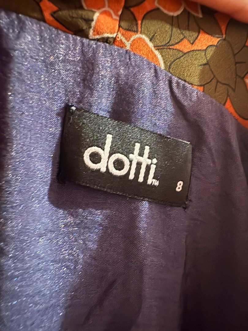 Dotti Floral Dress (Pre-loved) (Category: Dresses) located in Quezon City. Submitted by alythinggoes (Listing ID 1368016759, Image 3). Description: .
