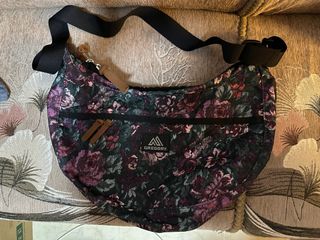 （分類：）位於 。 由 henryho0502 提交（商品編號 1367987880，圖片 1）。簡介： 。