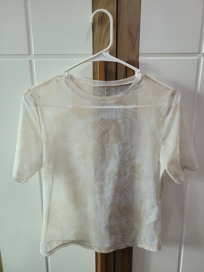 GU sheer top Medium (Category: Blouses) located in Caloocan City. Submitted by declutterjamiescloset (Listing ID 1367935505, Image 1). Description: bought from Japan for ~500P.