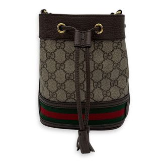 (Category: ) located in . Submitted by carousellluxury (Listing ID 1367885930, Image 1). Description: .