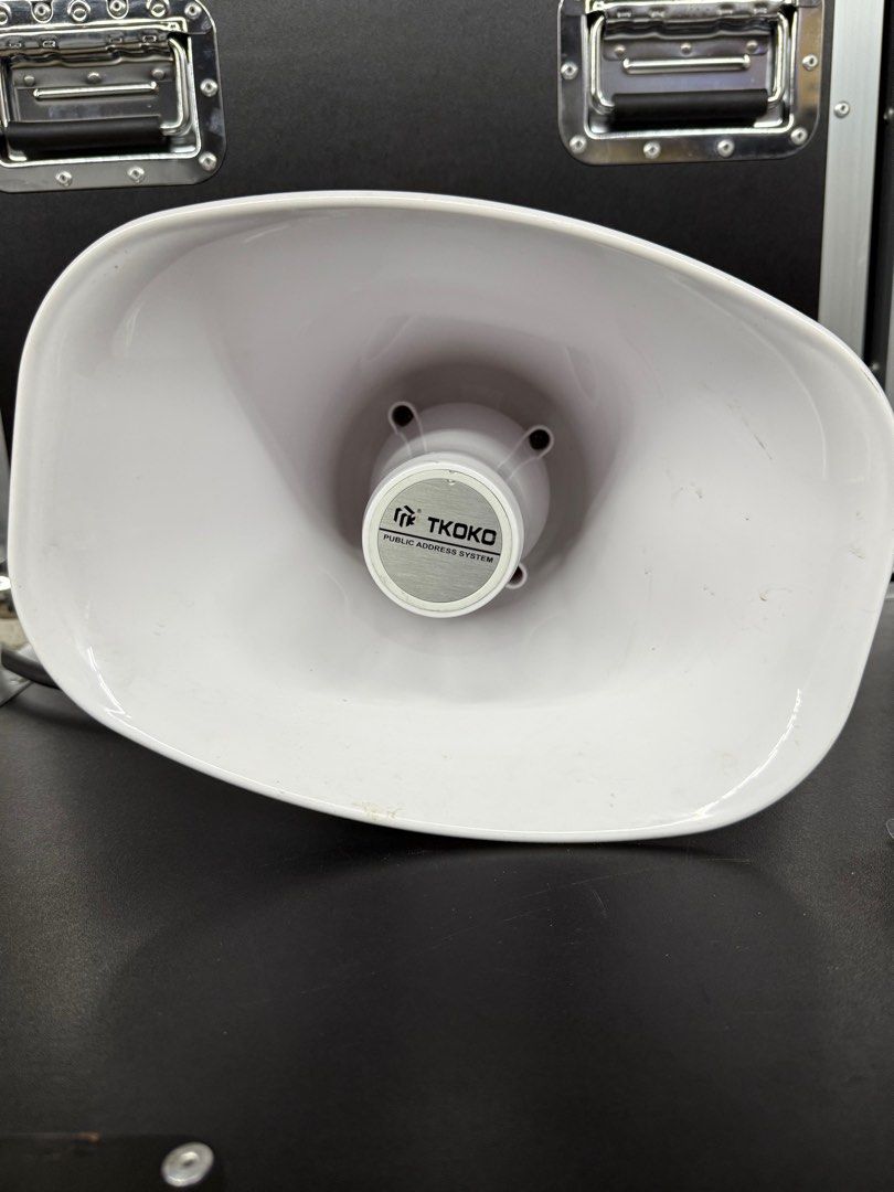 Horn Speaker477277082921226240