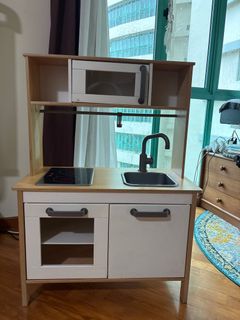 (Category: ) located in . Submitted by poojamm (Listing ID 1367875377, Image 1). Description: .