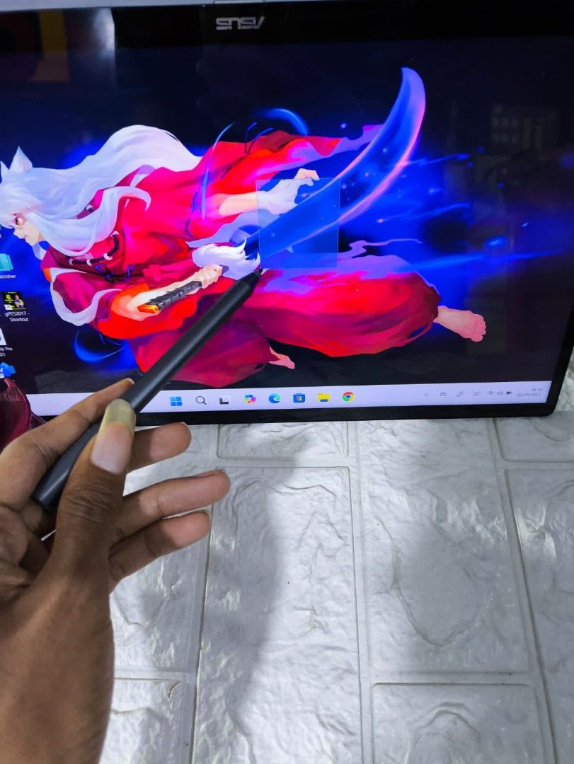 INOVATIVE FUTURISTIK Laptop By Asus >ASUS ZENBOOK FLIP UX462DA