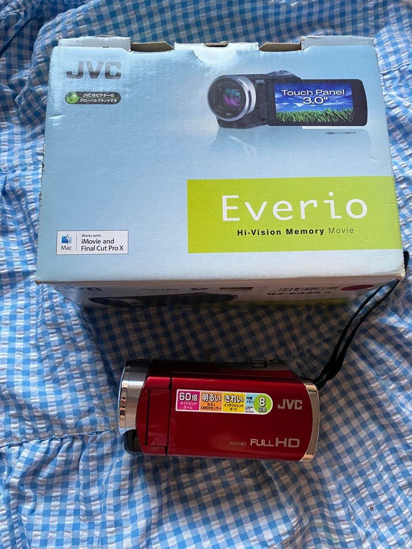 Victor・JVC GZ-E325-R （JVC Everio GZ-E325(ビデオカメラ）を買い  
