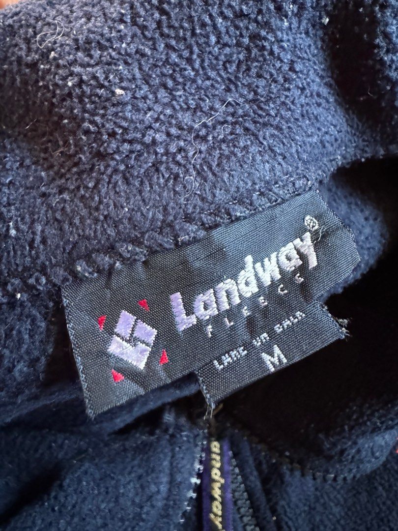 LANDWAY NASA FLEECE JACKET (Category: Coats, Jackets and Outerwear) located in Quezon City. Submitted by jogs.05 (Listing ID 1367876605, Image 3). Description: Dimensions: 27L x 25.5 W (L-XL).