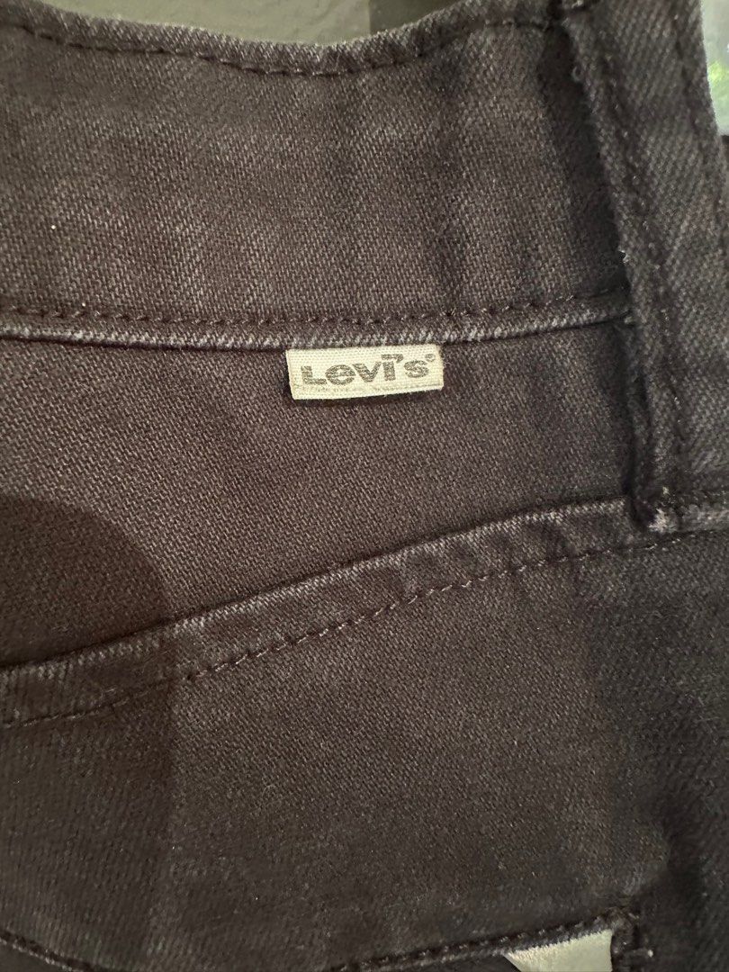 Levi’s Motorcycle Cargos (Category: Jeans) located in Makati City. Submitted by balaig (Listing ID 1367922687, Image 3). Description: .