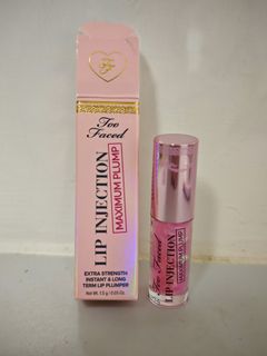 TOO FACED Lip Injection Maximum Plump with box lip gloss sephora lip plumper (mini 1.5g - Lip Injection ➡️Maximum Plump, Extra Strength- – A clear, intensely plumping lip gloss. CLEAR shade64243745590403110