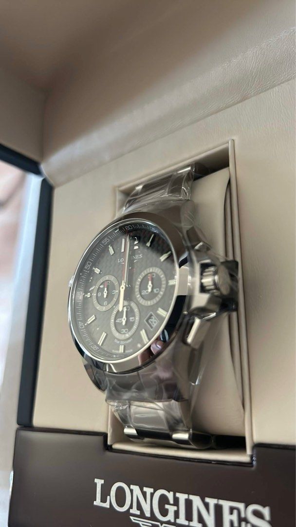 Longines Conquest V.H.P Chronograph 42mm (Category: Luxury Watches) located in San Juan City. Submitted by iammarhiz (Listing ID 1367978468, Image 2). Description: Brandnew from Japan 100% Authentic Slightly negotiable.