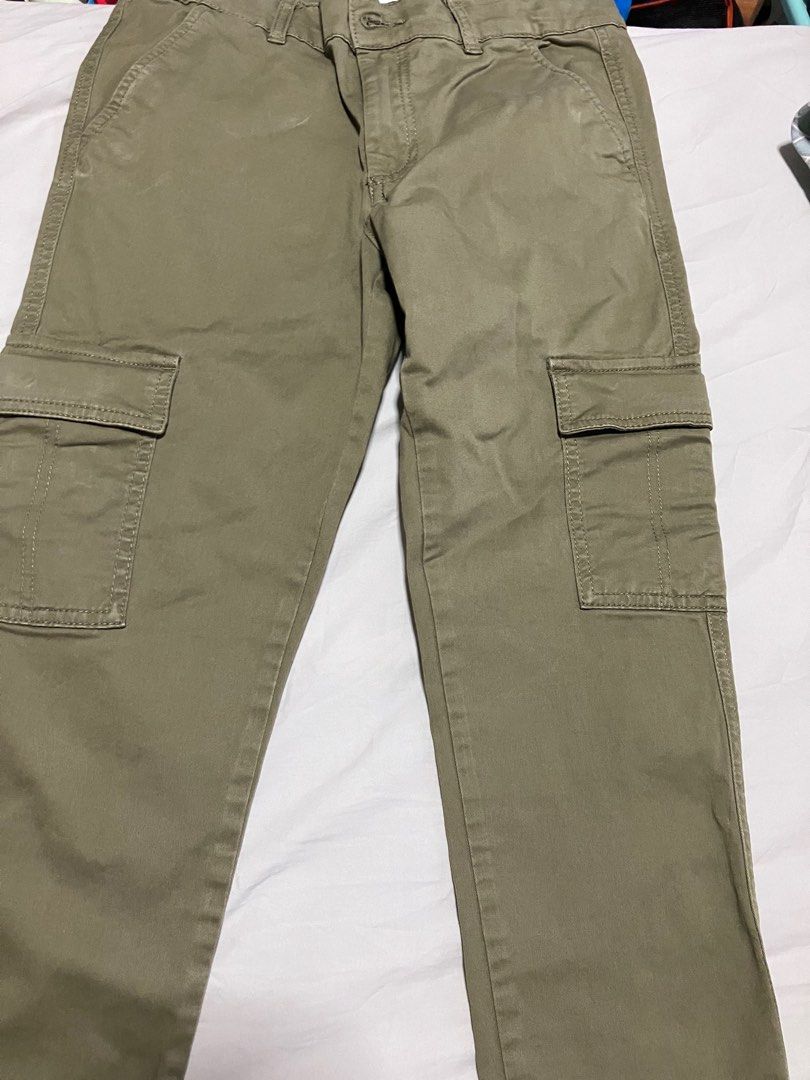 Mango Kids cargo pants (Category: Babies & Kids Fashion) located in Paranaque City. Submitted by leipicks (Listing ID 1367952630, Image 1). Description: Mango kids cargo pants color army green. Size 152 cm. No flaws. Outgrown. .