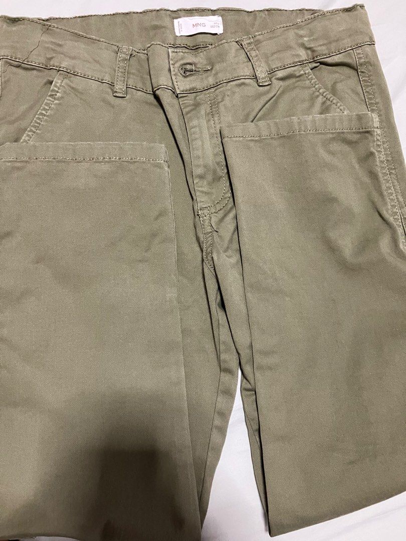 Mango Kids cargo pants (Category: Babies & Kids Fashion) located in Paranaque City. Submitted by leipicks (Listing ID 1367952630, Image 2). Description: Mango kids cargo pants color army green. Size 152 cm. No flaws. Outgrown. .