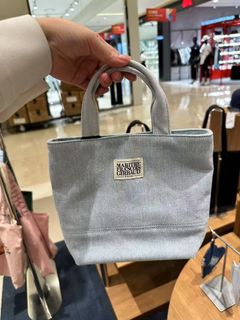 韓國直送🛩🇰🇷MARITHE帆布袋
🇰🇷精選韓國好物推介🇰🇷
🌼韓國代購優惠$270  2起$260
有量PM🌼
☑️韓國採購代購
☑️韓國買手當地入貨
✅️韓國🇰🇷專門店/免稅店/官網/outlet購入
MFG45SBG106
已包國際運費✈️64177954217730110