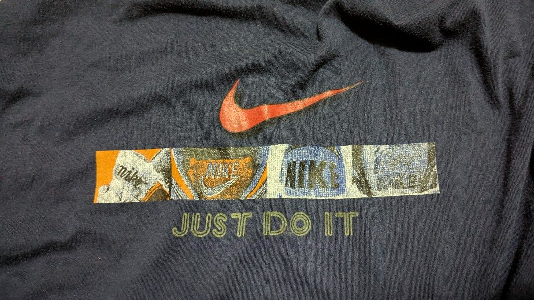 NIKE (Category: Tshirts & Polo Shirts) located in Kota Kinabalu. Submitted by zulhisyamzulkanain (Listing ID 1367987321, Image 3). Description: condition 9/10. Bebas koyak..