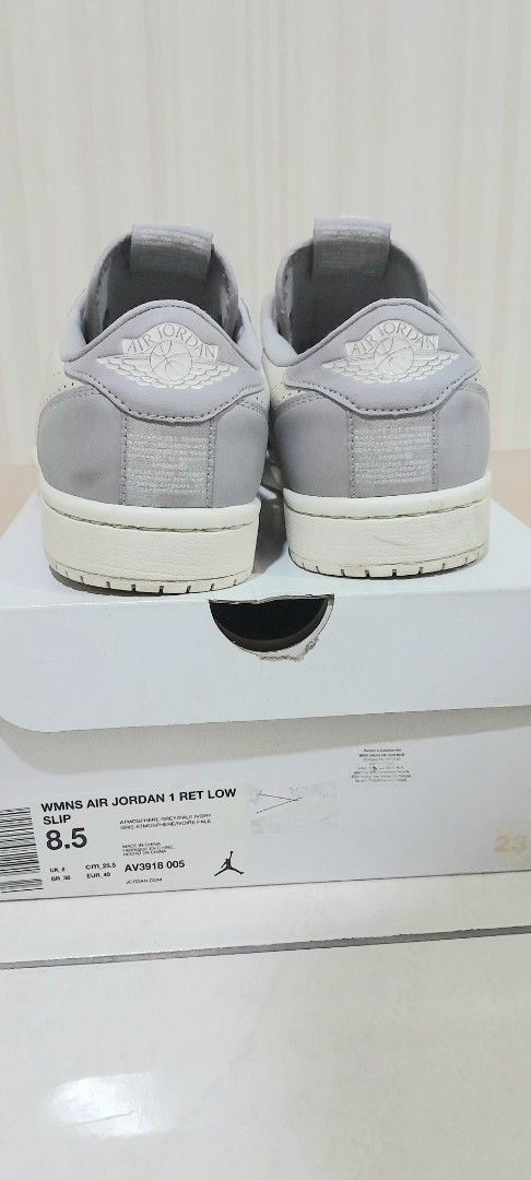 Nike Air Jordan Retro Low, Fesyen Wanita, Sepatu di Carousell