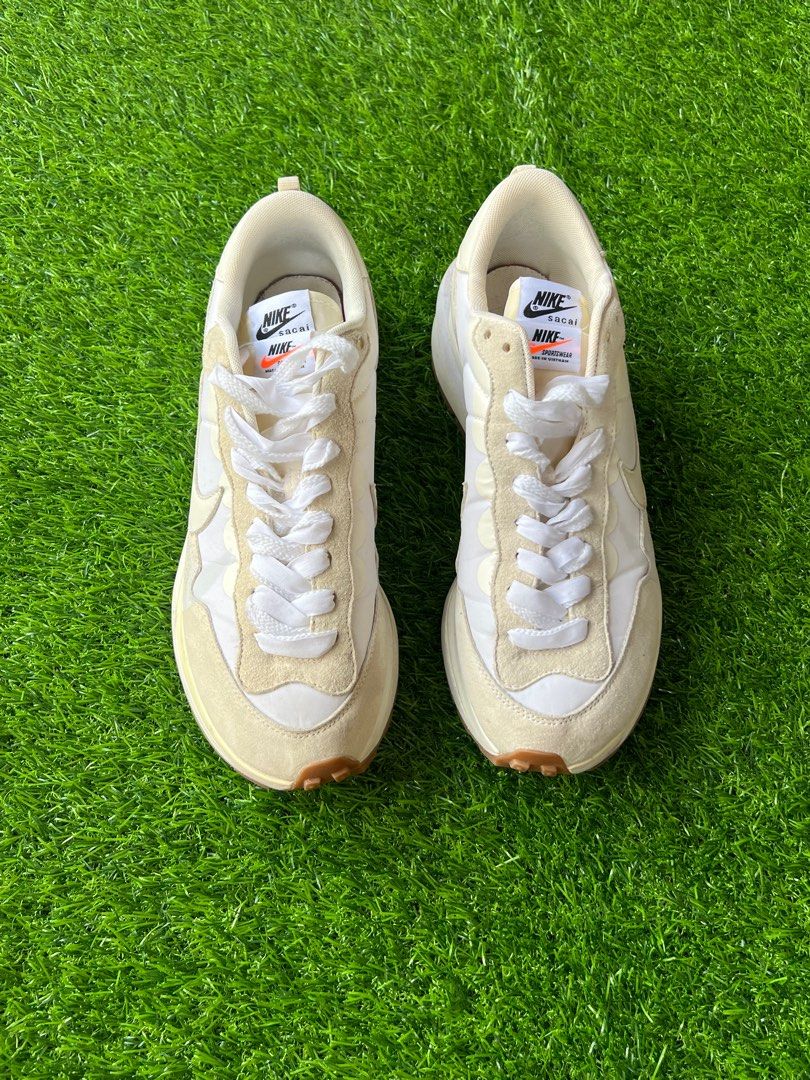 RUSH !!! Nike Sacai VaporWaffle (Category: Sneakers) located in Dumaguete. Submitted by migsags10 (Listing ID 1368019319, Image 3). Description: Nike Sacai VaporWaffle “Sail” US 12 | UK 11 | EUR 46 no box excellent condition - 9.9/10.