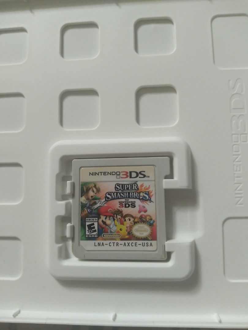 Smash/Zelda Bundle (SECONDHAND) (Category: Nintendo) located in Manila. Submitted by anthony.moose (Listing ID 1367938316, Image 3). Description: = Please read description for availability = Selling both games as a bundle: Super Smash Bros for 3DS Hyrule Warriors Legends (PAL vers.) Selling my games because my N3DS unit got stolen :< Payment via GCash..