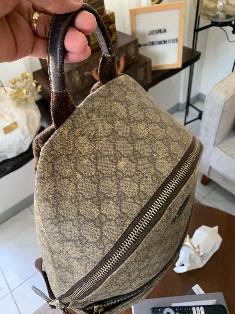 “PROJECT BAG” GUCCI BACKPACK (Category: Luxury Bags & Wallets) located in Los Banos. Submitted by joshua_morales (Listing ID 1367906035, Image 3). Description: PROJECT BAG PROJECT BAG IPA PAINT NIYO NALANG AUTHENTIC TO. PLEASE SEE PICTURES PROVIDED .