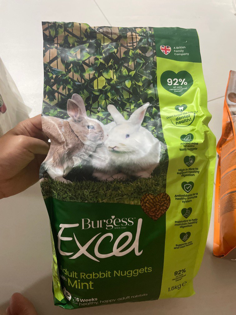 Rabbit food 1.5kg pallet, Pet Supplies, Pet Food on Carousell