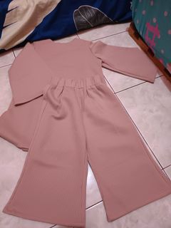 (Kategori: ) berada di . Dikirim oleh almira.g (ID iklan 1368022640, Gambar 1). Deskripsi: .
