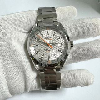 (Category: ) located in . Submitted by zelwatches (Listing ID 1367946539, Image 1). Description: .