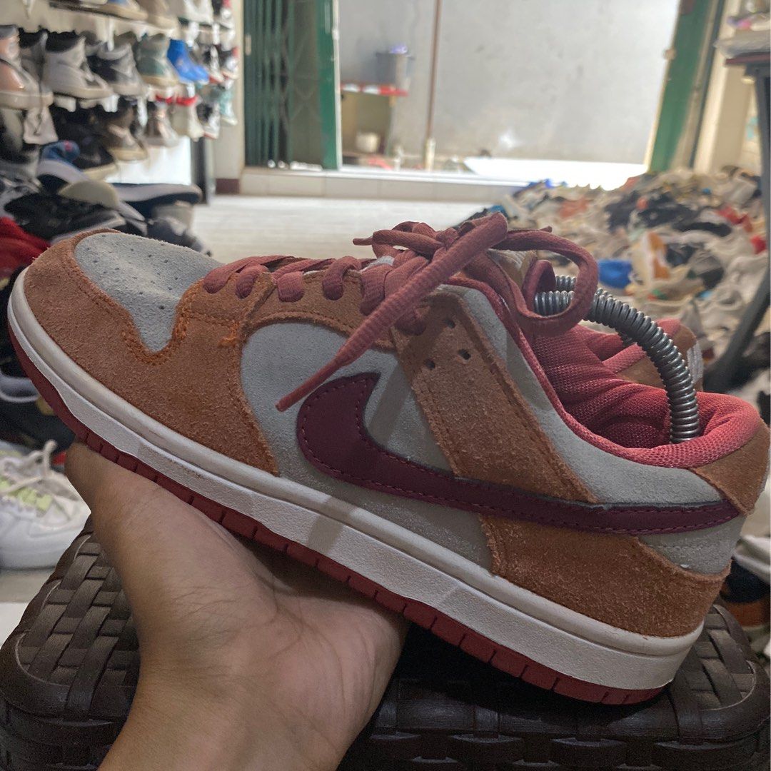 sepatu second nike jordan low nike sb size 42, Fesyen Pria, Sepatu