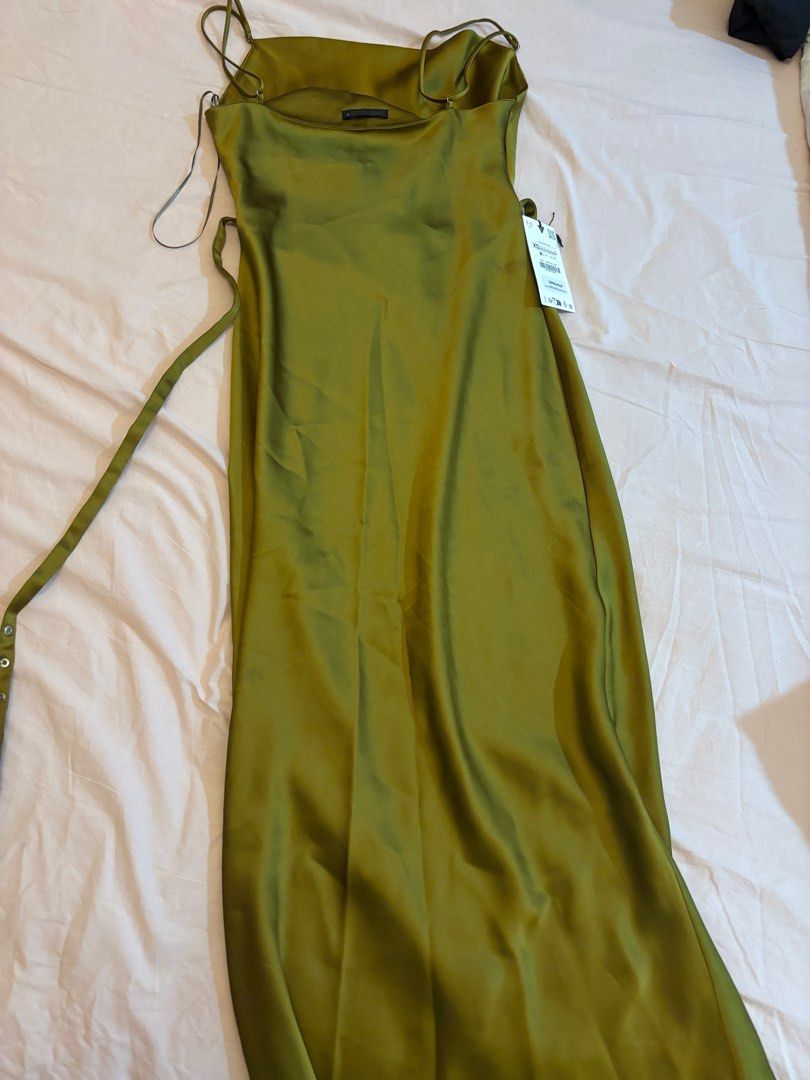 Silky Zara Maxi Dress - Worn Once (Category: Dresses) located in Taguig. Submitted by trsshd (Listing ID 1367966487, Image 2). Description: Worn only once Still with tag (removed) Original price is ₱2995 Negotiable.
