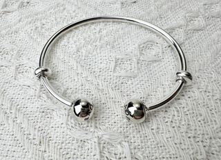 (Category: ) located in . Submitted by love.jewels (Listing ID 1367967113, Image 1). Description: .