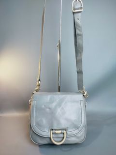 (Kategori: ) berada di . Dikirim oleh demalia.bag (ID iklan 1364801943, Gambar 1). Deskripsi: .