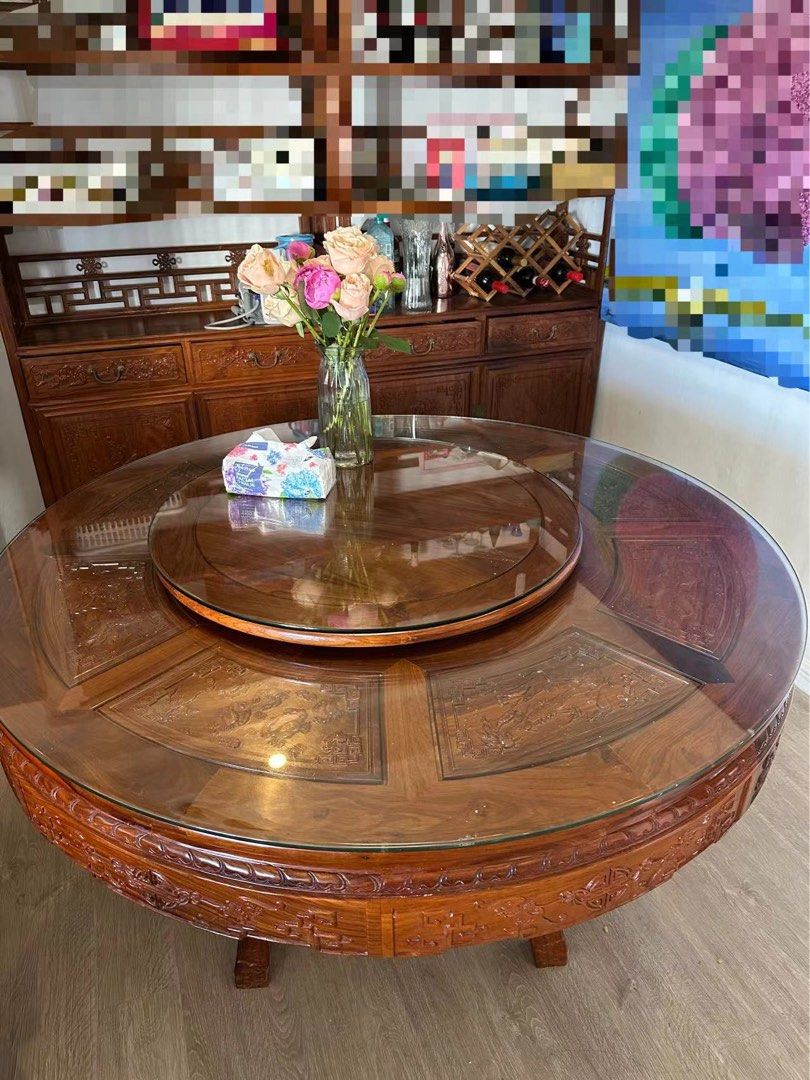 Solid wood dining set (Category: Tables & Sets) located in Singapore. Submitted by alancoffee (Listing ID 1368009713, Image 1). Description: 📣｜Solid Wood Round Dining Table 🍻 Diameter is around 1.4 meters, comes with 6 matching solid wood chairs. My father-in-law is reluctant to sell it, but our new home is too small to fit it. If you’re interested, give me a shout ❤️ ◾️We spent over $8000 including delivery when we bought it. Now it’s going fo