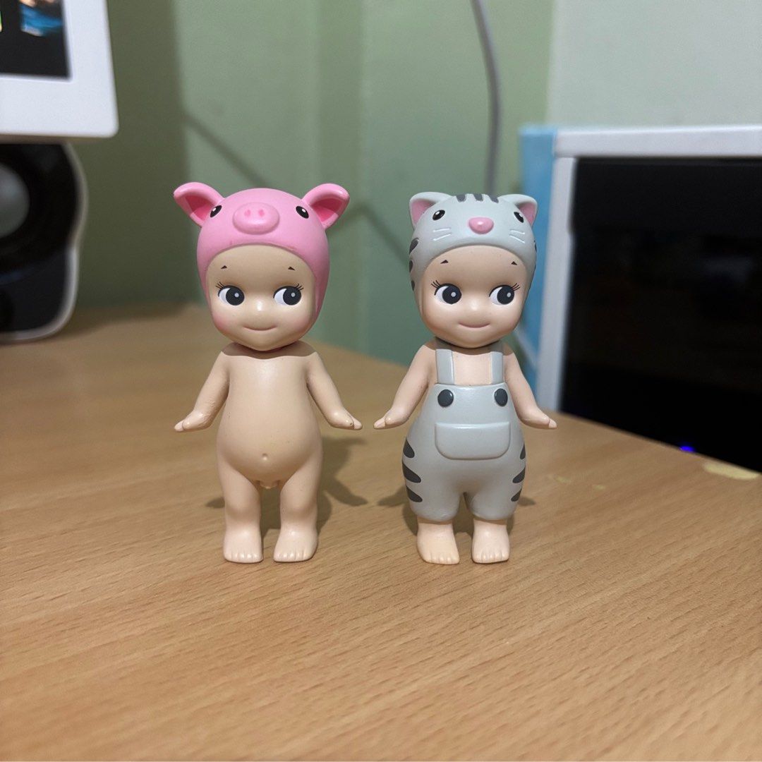 Sonny Angel Pig and Silver Tabby set (Category: Designer & Blind Box Toys) located in Pateros City. Submitted by nextstaple (Listing ID 1368037893, Image 1). Description: .