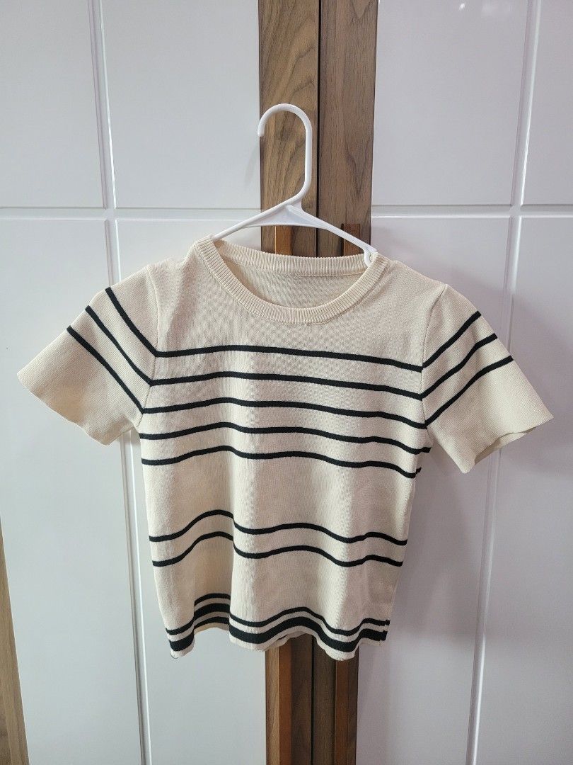 Strip short sleeve round neck knit top (Category: Blouses) located in Caloocan City. Submitted by declutterjamiescloset (Listing ID 1367936117, Image 1). Description: free size unbranded used 1-2x bought in thailand.