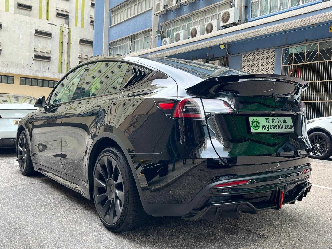 Tesla Model Y LR Auto62864837635457112