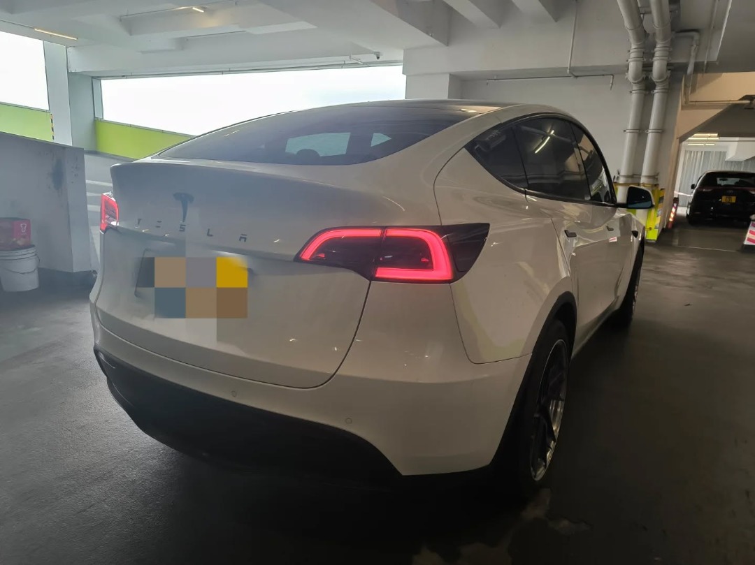 Tesla Model Y SR Model Y SR Auto62863173829633114