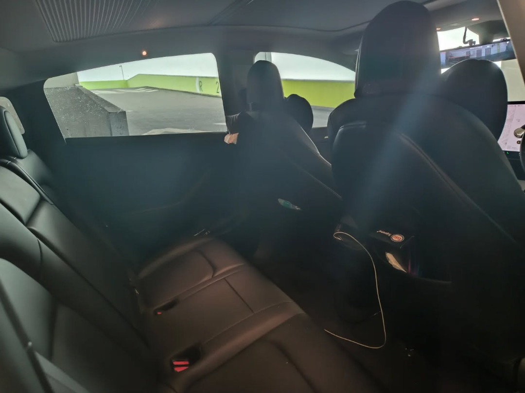Tesla Model Y SR Model Y SR Auto62863173829633112