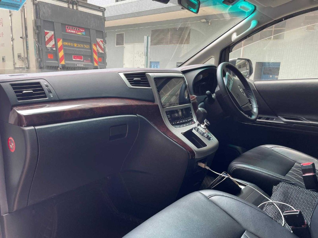 Toyota ALPHARD 2.4 Auto498325750106695687