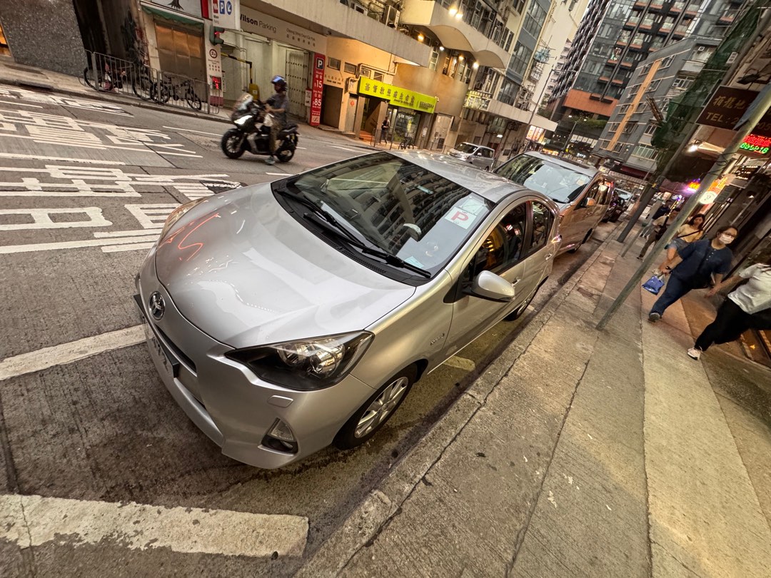 Toyota Prius 1.5 Hybrid (A)62863131417729112