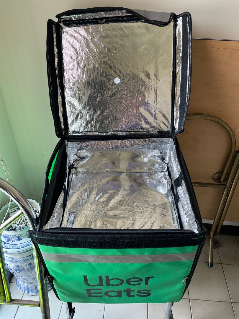 由 xk2020031605485 (刊登 ID 1367926682，圖片 3) 提交，位於 新北市 (New Taipei) 的 UberEats 外送箱 (類別：外送)，說明：（近全新） 商品如圖 ，只接受面交，現金💰 地區：新北市林口區 。