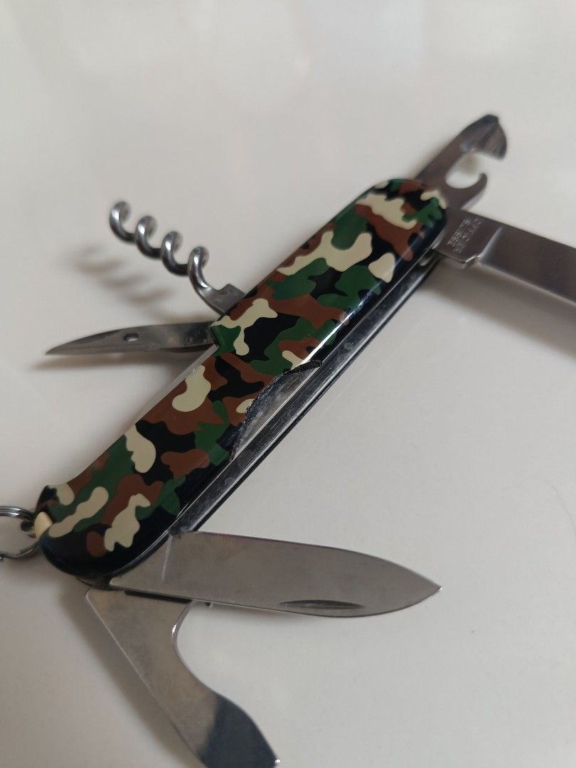 victorinox swiss knife 11 (Category: Knives & Chopping Boards) located in Manila. Submitted by goldenking0 (Listing ID 1367947606, Image 3). Description: .
