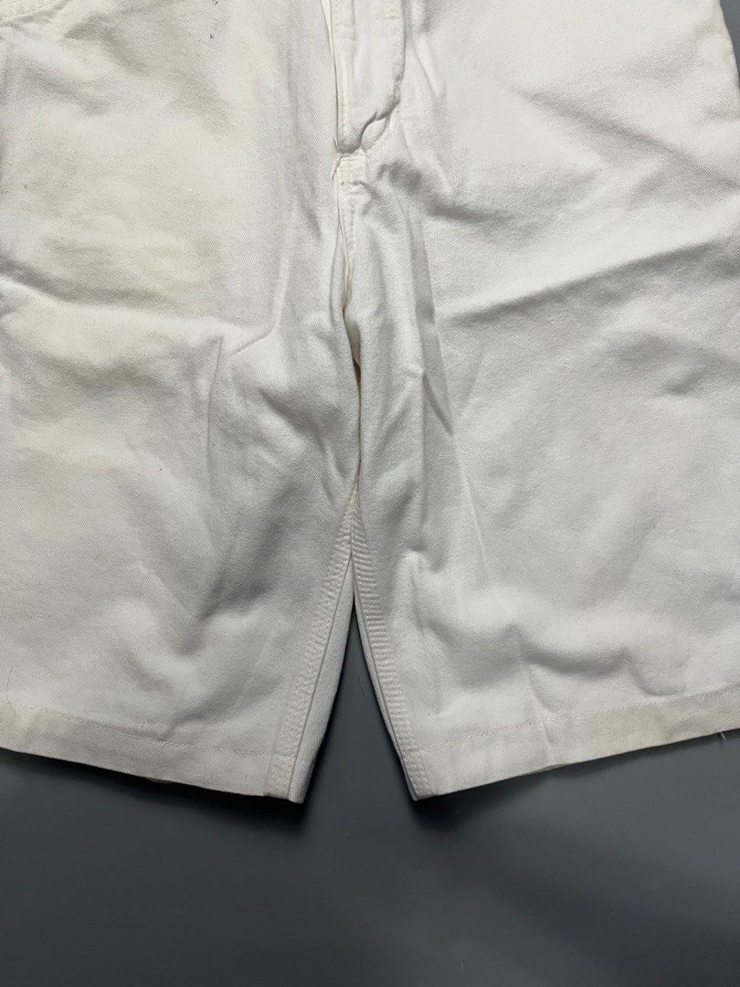 Vintage Carhartt Carpenter Jorts (Category: Shorts) located in Cebu City. Submitted by myspacebarisbroken (Listing ID 1367944221, Image 3). Description: Great condition Width: 27 fits up to 30 Length: 21 Issue: need wash.