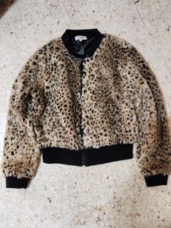 (Category: ) located in . Submitted by thriftlanestore (Listing ID 1367960763, Image 1). Description: .