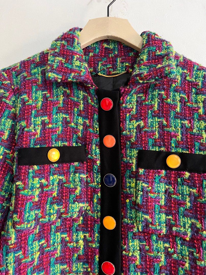 YVES SAINT LAURENT TWEED BLAZER MULTICOLOR BUTTONS (Category: Luxury Apparel) located in Manila. Submitted by contemporarydripstore (Listing ID 1368016207, Image 3). Description: YVES SAINT LAURENT TWEED BLAZER MULTICOLOR BUTTONS SEARCHABLE CODE SIZE:MEDIUM WIDTH:19 LENGTH:27 SLEEVE LENGTH:24 SHOULDER 2 SHOULDER: 15 AS NEW CONDITION NO ANY FLAWS NEGOTIABLE ITEM ONLY DM .