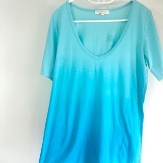 全場$25！漸變藍色大V領短袖衫 夏日海邊 Tee 女裝上衣 沙灘罩衫64244116144257110
