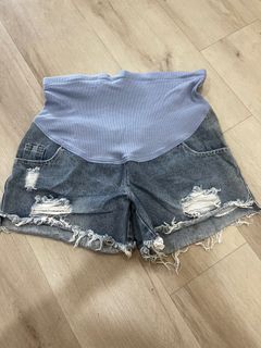 (Category: ) located in . Submitted by mariecondo49 (Listing ID 1368061691, Image 1). Description: .