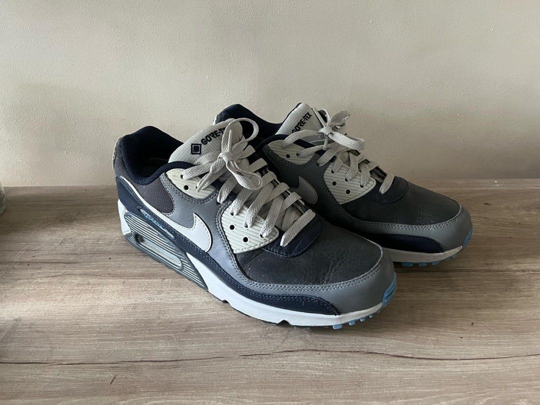 Air Max 90 Gore-Tex Obsidian Blue (Category: Sneakers) located in Quezon City. Submitted by libanganstreet (Listing ID 1368166424, Image 1). Description: Original Air Max 90 Gore-Tex Obsidian Blue Size 9 US Well Used worn 5-10 times No Box Meet Ups.