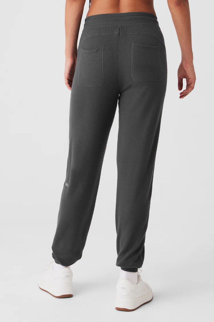 Alo Soho Pants - Athracite (Category: Other Bottoms) located in Manila. Submitted by jean_closet (Listing ID 1368138853, Image 3). Description: Gifted to me. Used once but not really into sweatpants. Super comfy when worn. Perfect for long hauled flights.